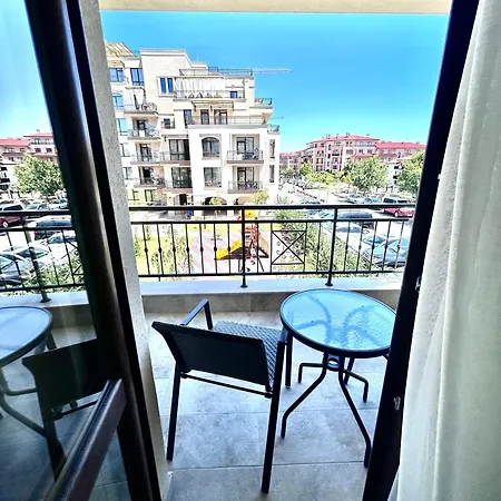 Sorrento E 1 2 Апартаменты *